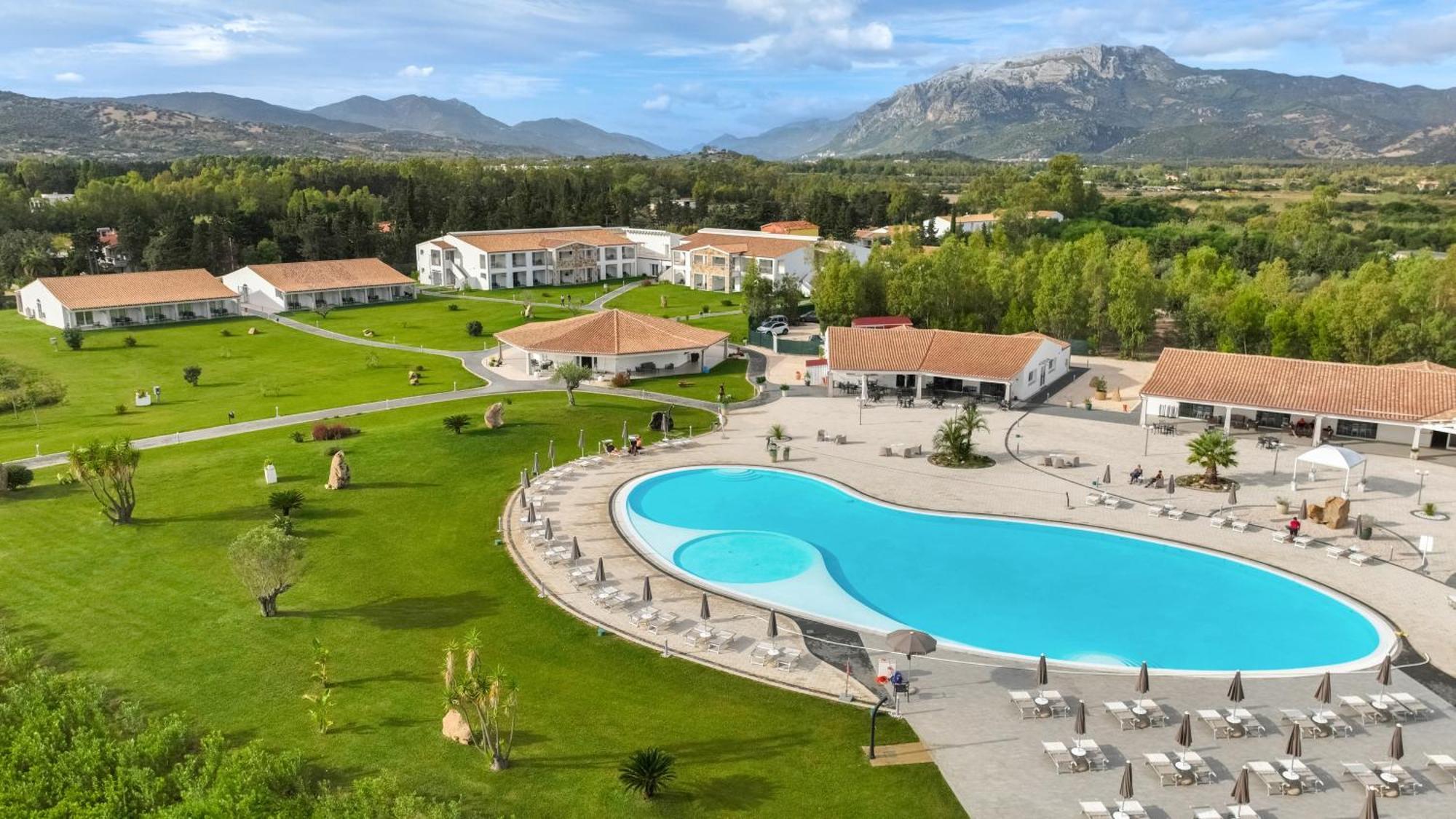 Hotel S'Arena Beach La Caletta Eksteriør billede